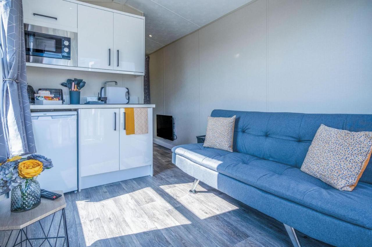 The Studio - 1 Bedroom Cabin - Amroth Εξωτερικό φωτογραφία