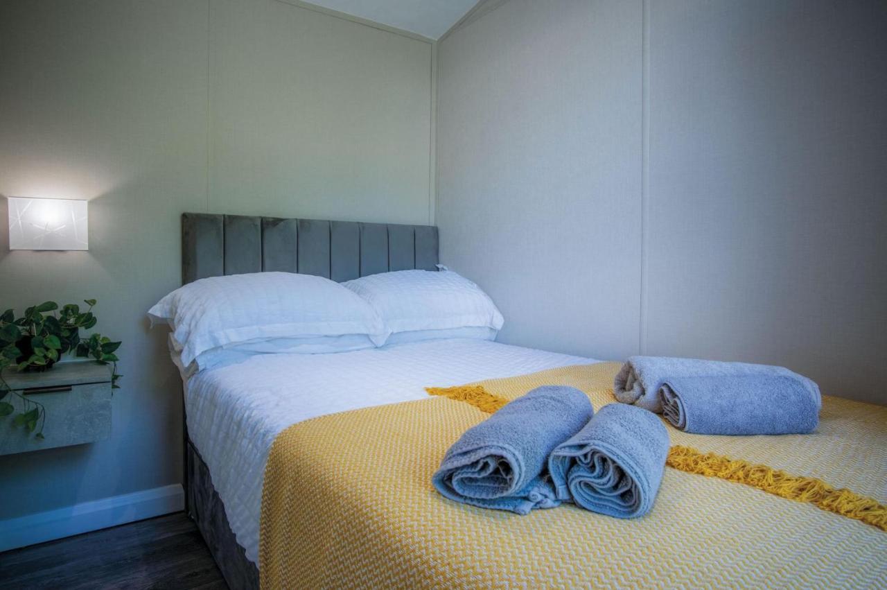 The Studio - 1 Bedroom Cabin - Amroth Εξωτερικό φωτογραφία
