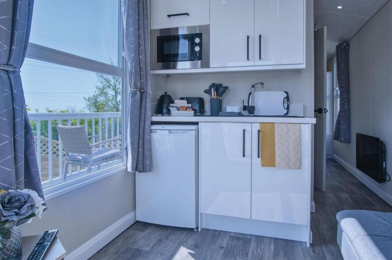 The Studio - 1 Bedroom Cabin - Amroth Εξωτερικό φωτογραφία