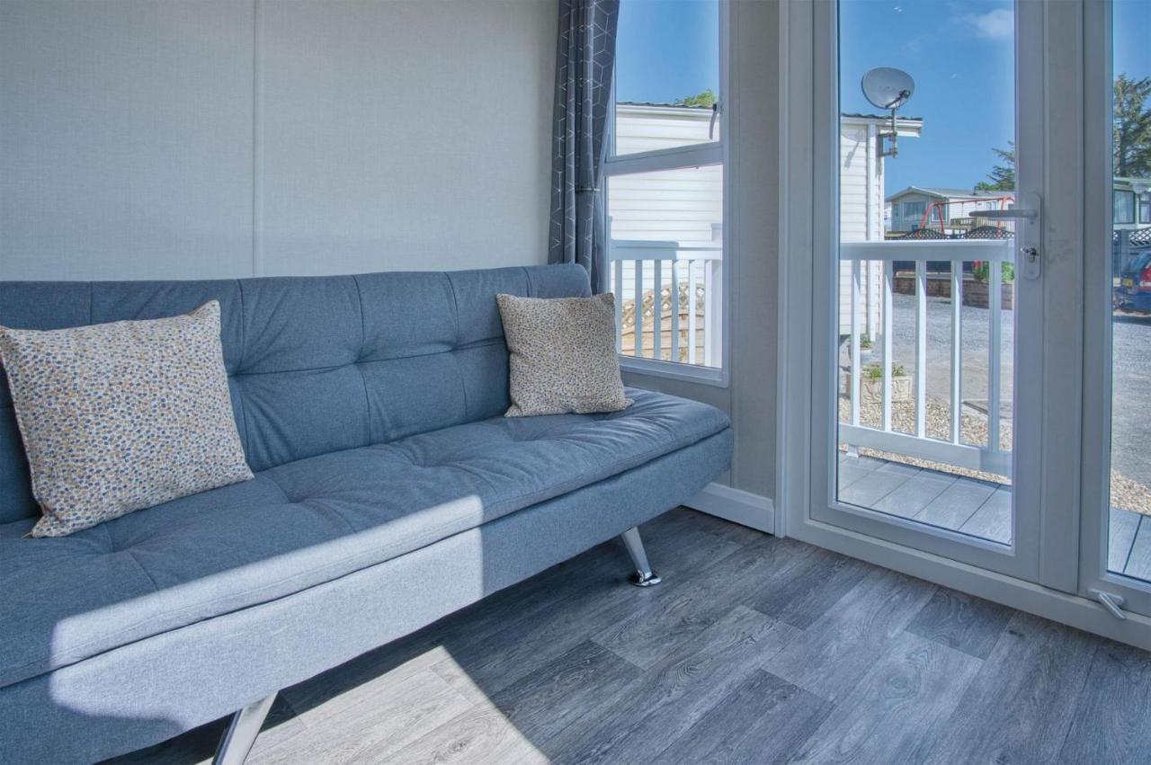 The Studio - 1 Bedroom Cabin - Amroth Εξωτερικό φωτογραφία